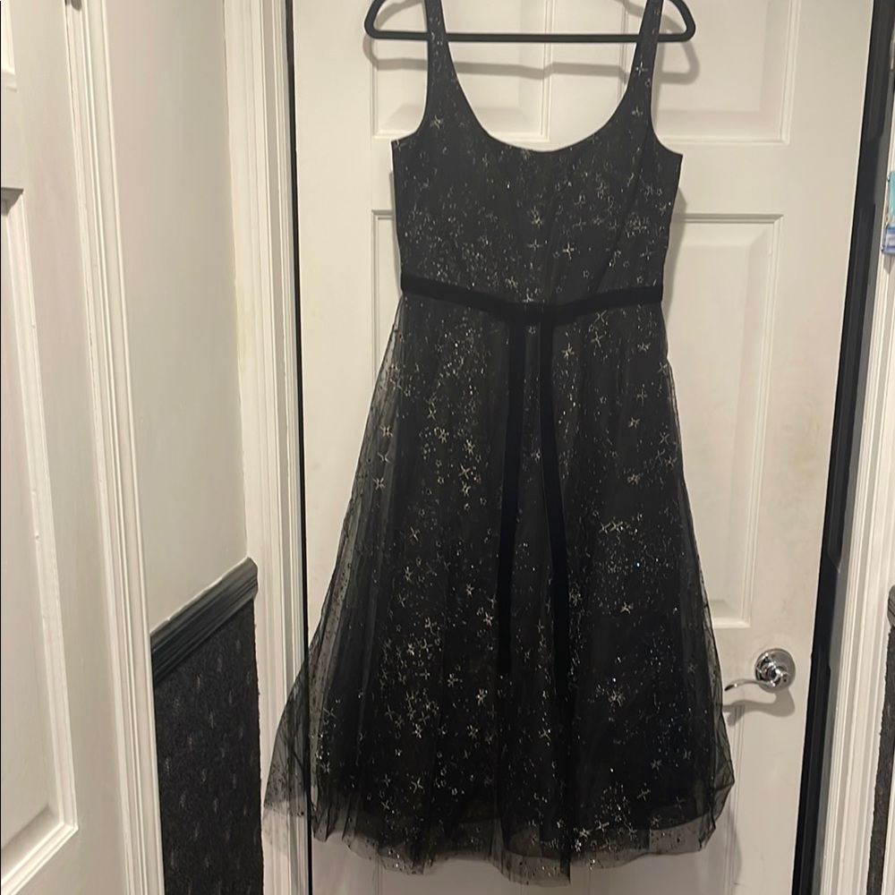 Marchesa Notte Elegant Black Starry crinoline dress with velvet belt Size 12.